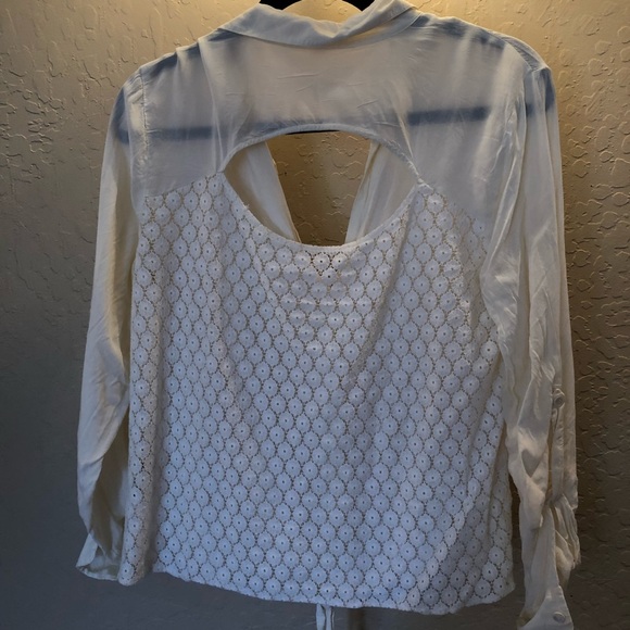 Two by Vince Camuto Blouse - Picture 3 of 4